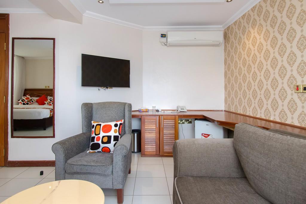 Victoria Comfort Inn كيزيمو المظهر الخارجي الصورة