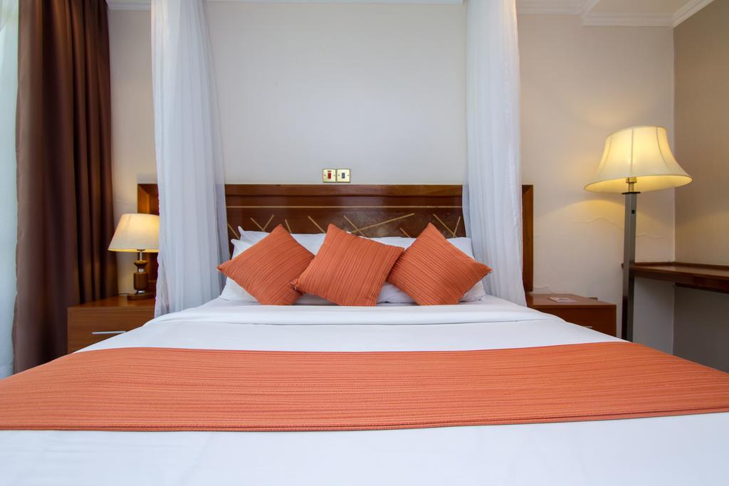 Victoria Comfort Inn كيزيمو المظهر الخارجي الصورة