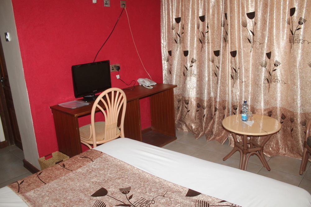Victoria Comfort Inn كيزيمو المظهر الخارجي الصورة