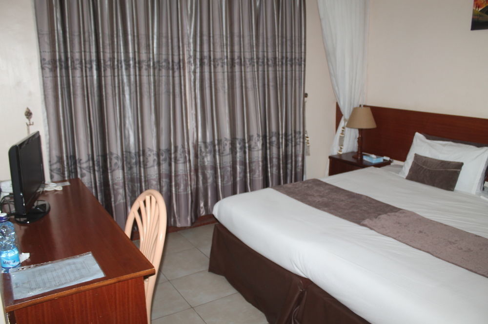 Victoria Comfort Inn كيزيمو المظهر الخارجي الصورة