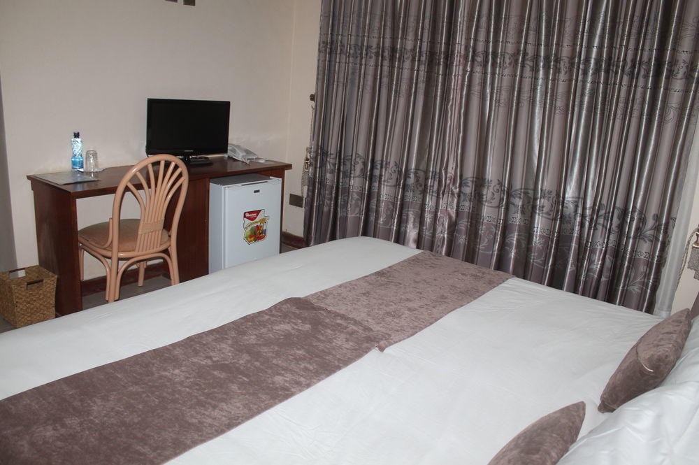 Victoria Comfort Inn كيزيمو المظهر الخارجي الصورة