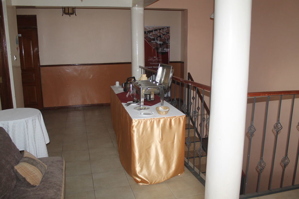 Victoria Comfort Inn كيزيمو المظهر الخارجي الصورة