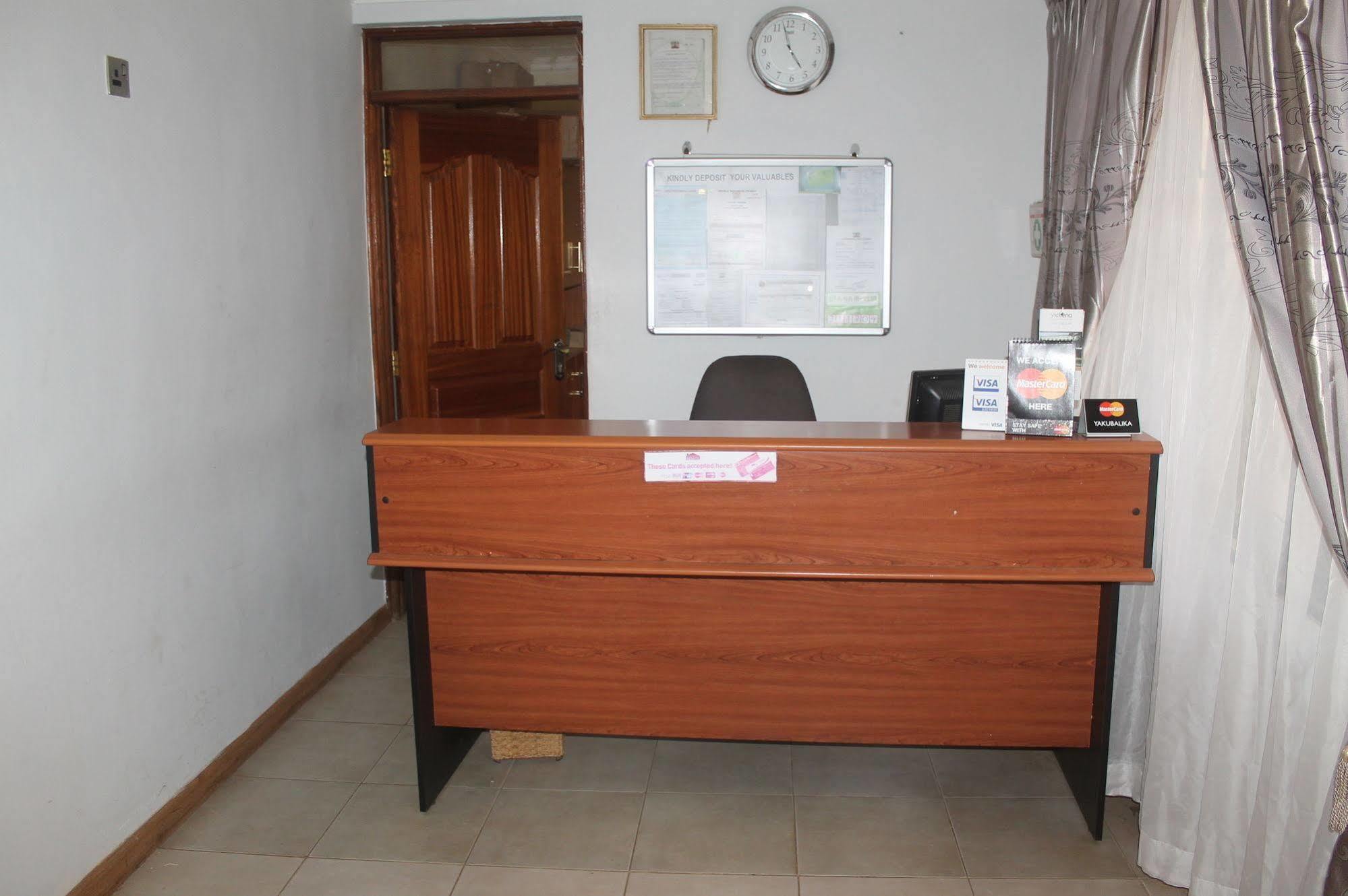 Victoria Comfort Inn كيزيمو المظهر الخارجي الصورة