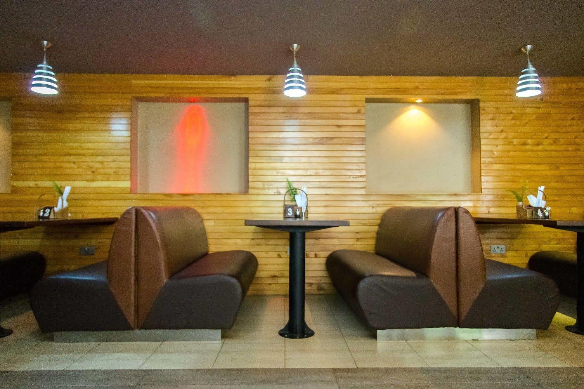 Victoria Comfort Inn كيزيمو المظهر الخارجي الصورة