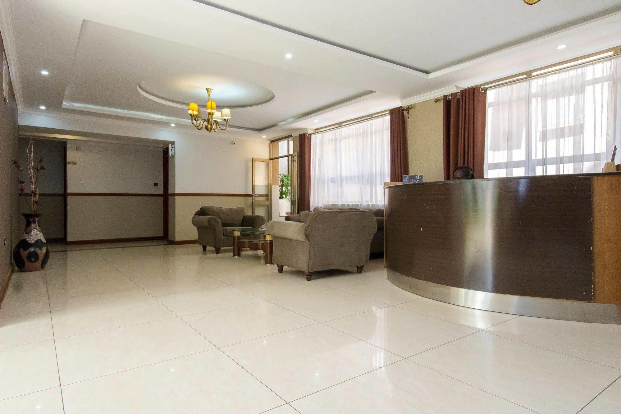 Victoria Comfort Inn كيزيمو المظهر الخارجي الصورة