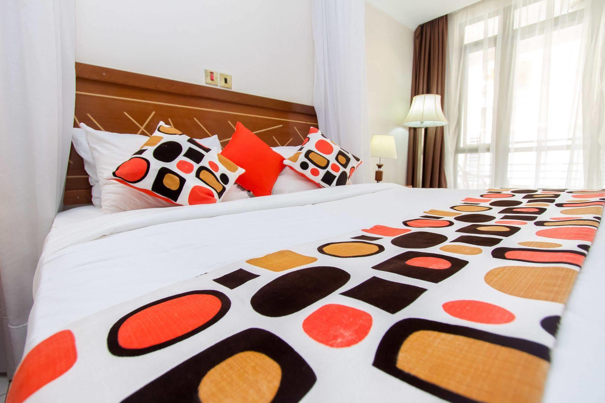 Victoria Comfort Inn كيزيمو المظهر الخارجي الصورة