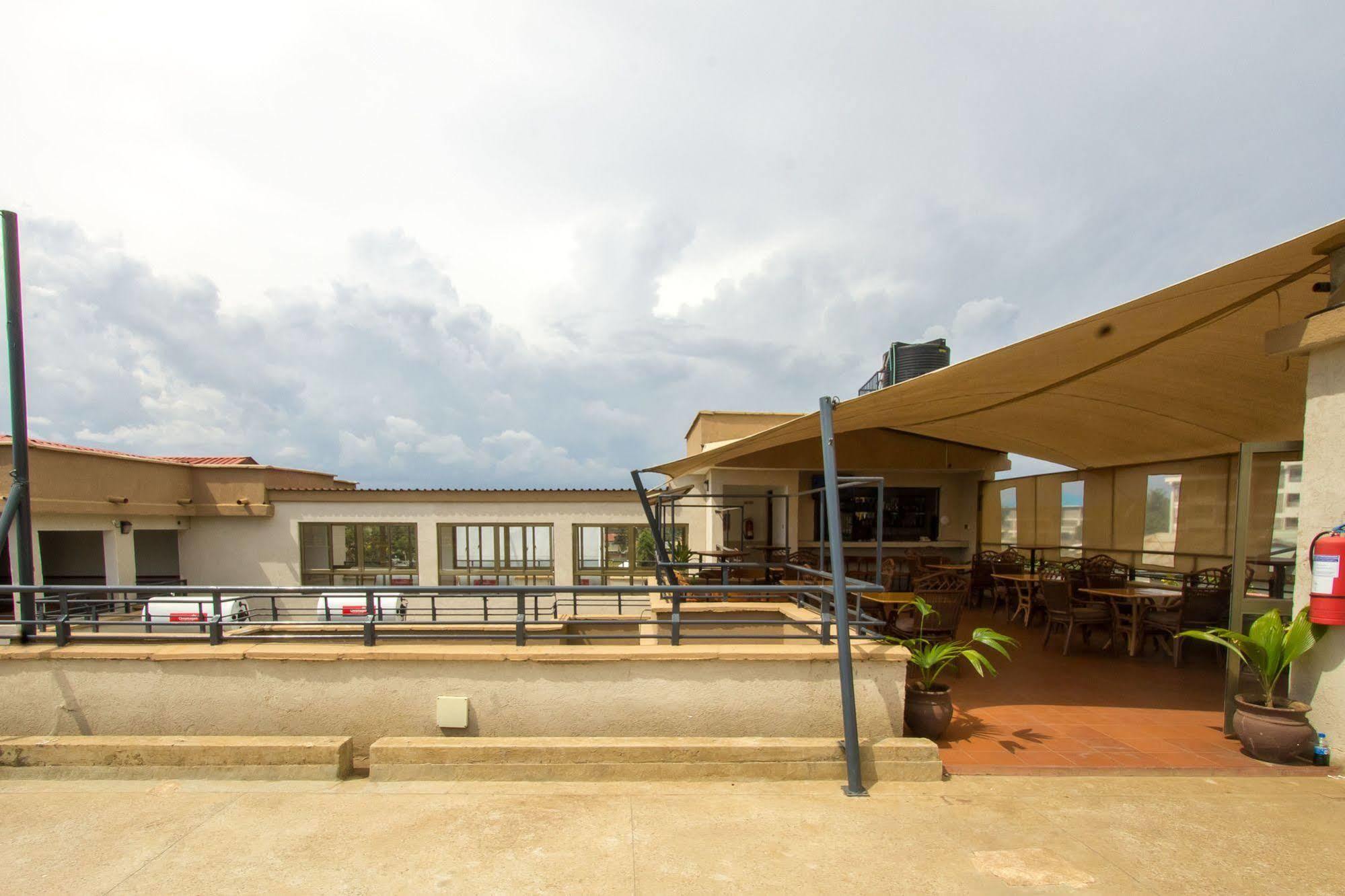 Victoria Comfort Inn كيزيمو المظهر الخارجي الصورة