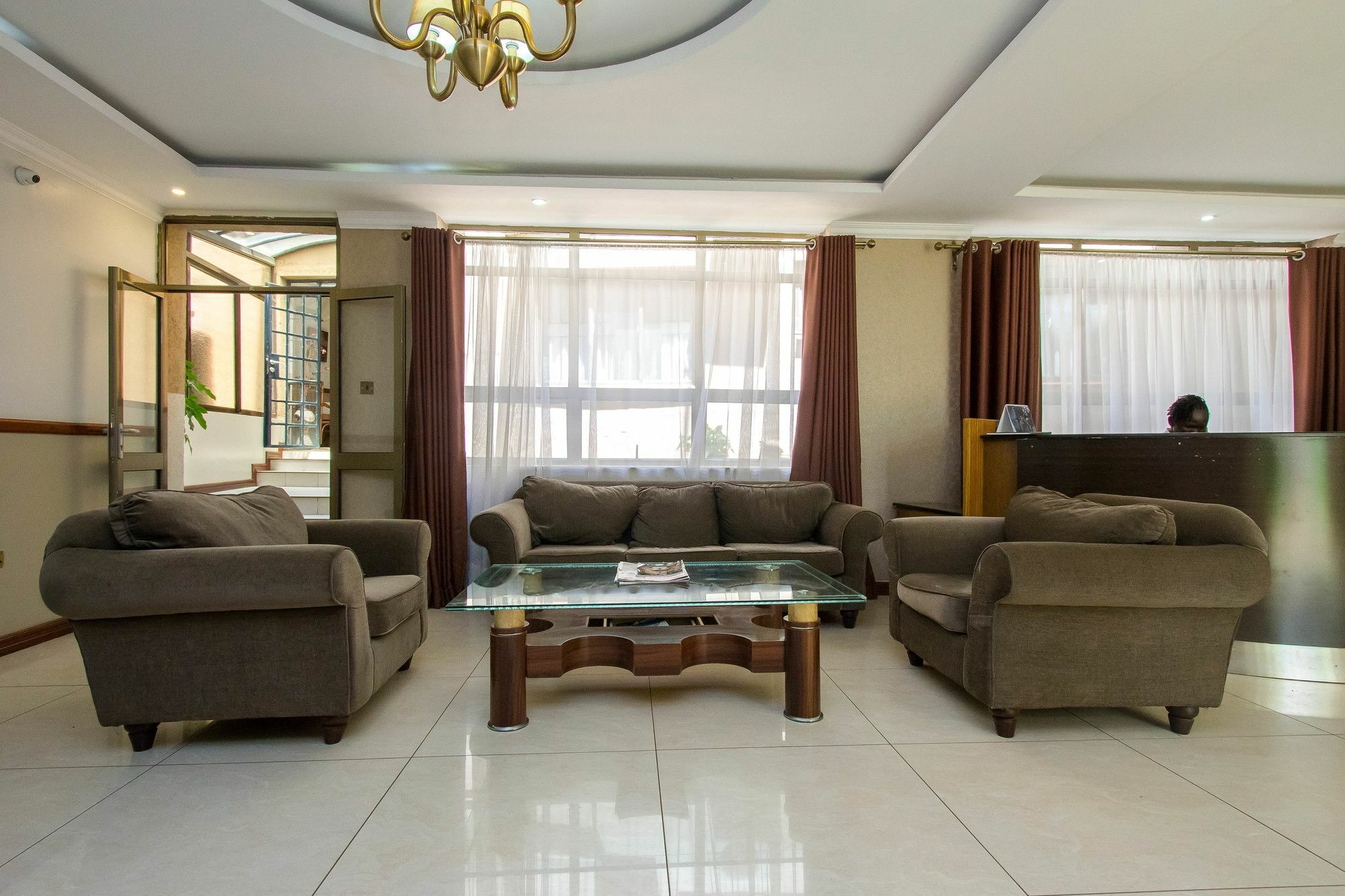 Victoria Comfort Inn كيزيمو المظهر الخارجي الصورة